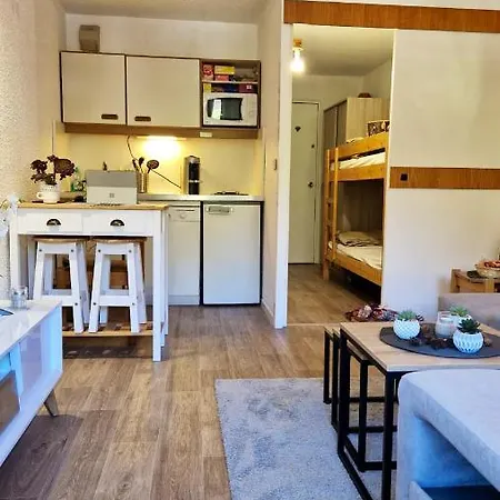 Avec Vue Imprenable Sur La Montagne A 25 M² Apartment Isola